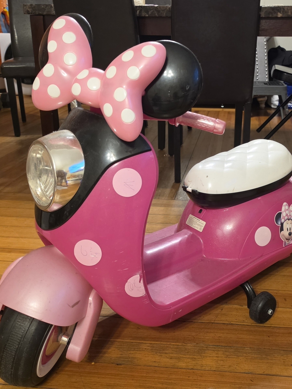 Pink Minnie Mouse Ride-On Scooter for Kids - Bow Accent
